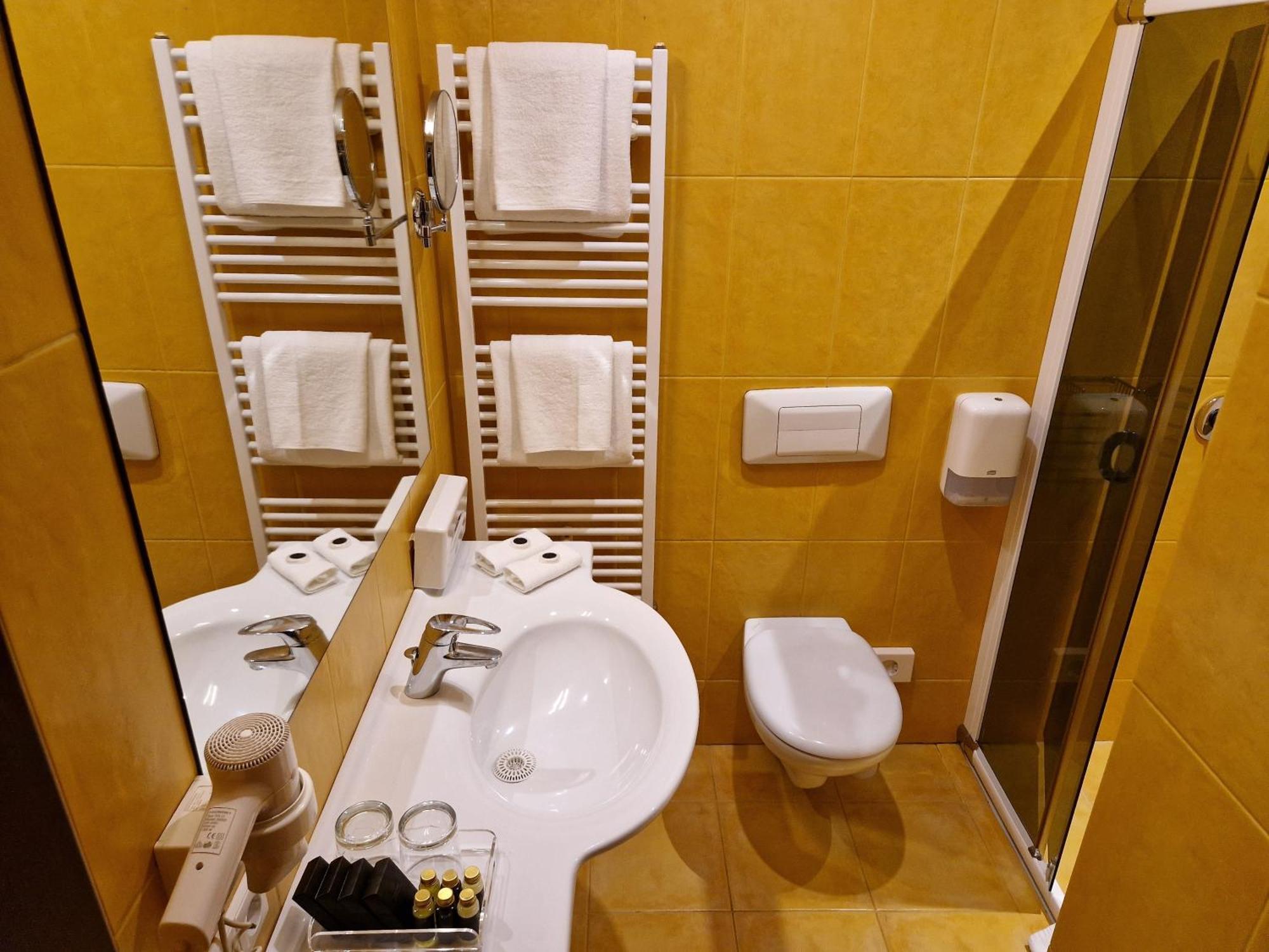 Hotel Sfinksas Kaunas Eksteriør billede